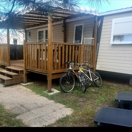 Camping Des Dunes De Contis Mobilhome 3Ch, Saint-Julien-en-Born Exterior photo