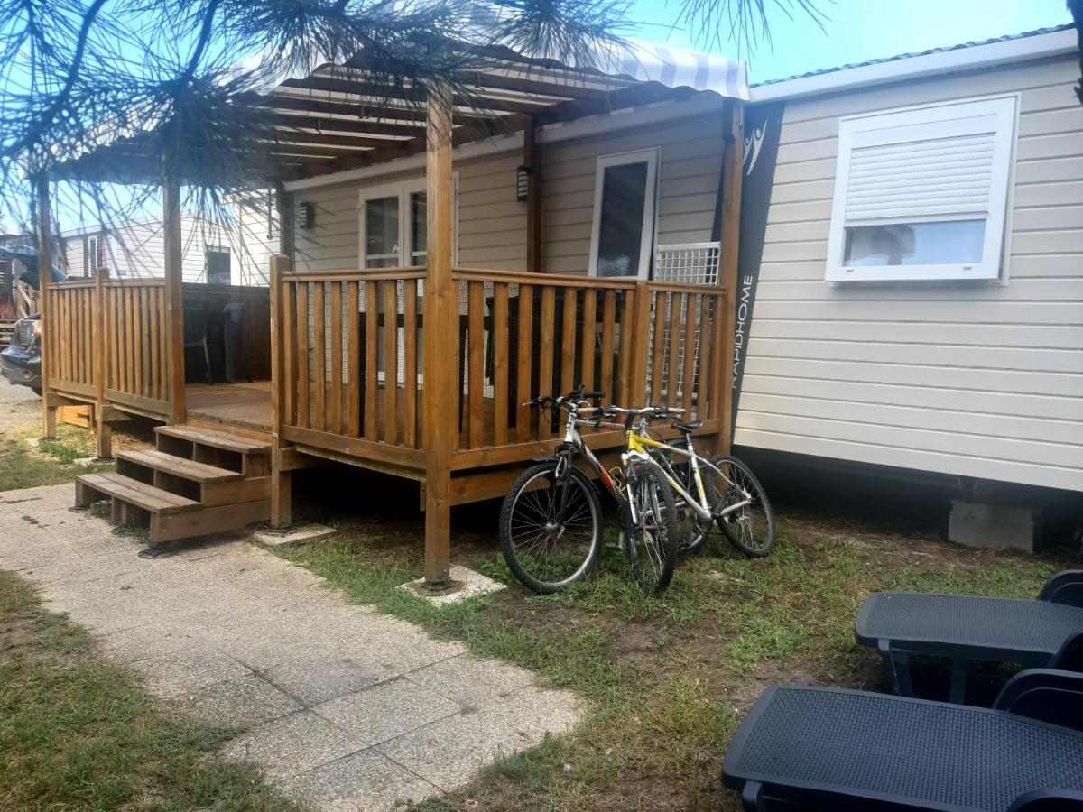 Camping Des Dunes De Contis Mobilhome 3Ch, Saint-Julien-en-Born Exterior photo